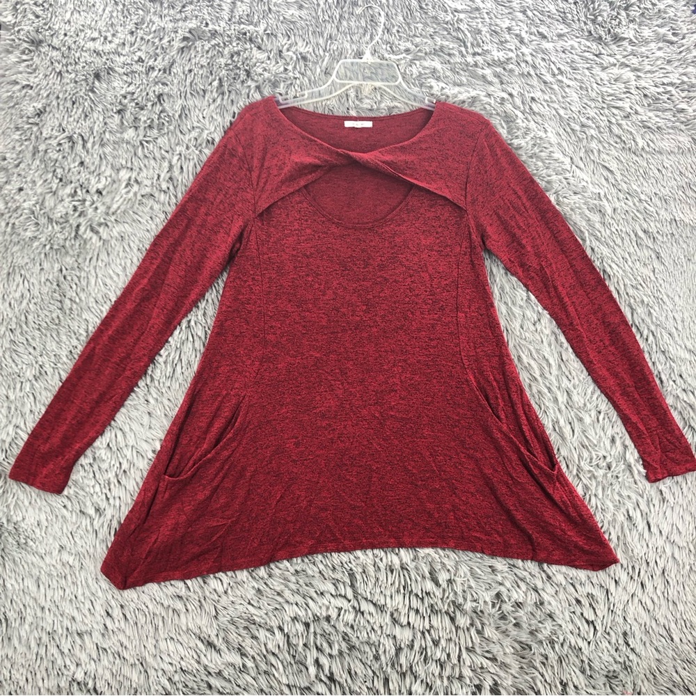 Maurices Top Womens Large Twist Knot Neckline Shark Bite Hem Red Black